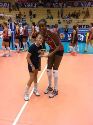 A capitã Fabiana foi o destaque da partida e levou o Troféu Viva Vôlei. Foto: Lucas Dantas/Fiesp Imagem relacionada a matéria - Id: 1553098544