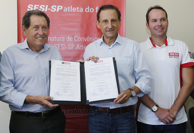 A partir da esquerda: Santurbano, Skaf e Pflug na assinatura do convênio que leva o PAF para São José do Rio Pardo. Foto: Ayrton Vignola/Fiesp A partir da esquerda: Santurbano, Skaf e Pflug na assinatura do convênio que leva o PAF para São José do Rio Pardo. Foto: Ayrton Vignola/Fiesp