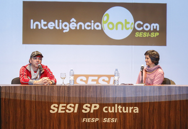 Baleiro e Patricia no InteligênciaPontoCom: parcerias e referências variadas. Foto: Tâmna Waqued/Fiesp Baleiro e Patricia no InteligênciaPontoCom: parcerias e referências variadas. Foto: Tâmna Waqued/Fiesp
