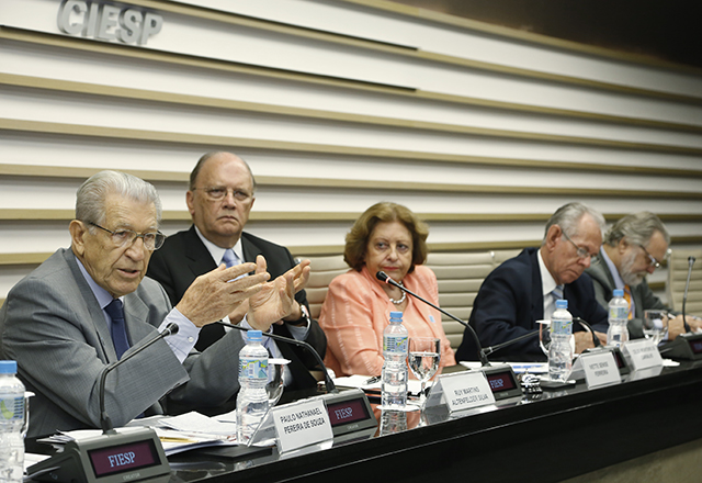 A reunião do Consea: necessidade de adoção de um modelo educacional para o país. Foto: Tâmna Waqued/Fiesp A reunião do Consea: necessidade de adoção de um modelo educacional para o país. Foto: Tâmna Waqued/Fiesp
