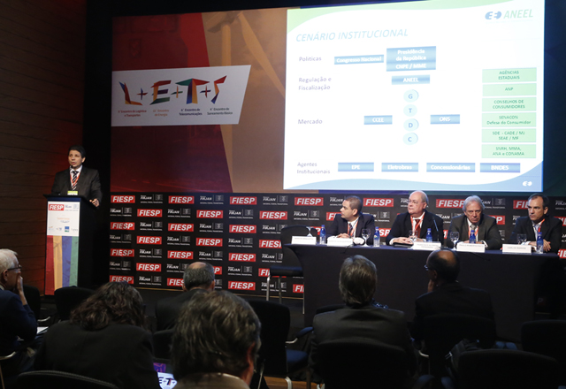 Painel: Combate às perdas técnicas e comerciais de energia elétrica. Foto: Tâmna Waqued/Fiesp Imagem relacionada a matéria - Id: 1553025202