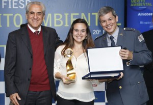 Renata, da Amidoeste: “Não foquem só na empresa e no lucro, façam projetos pensando em proteger o meio ambiente”. Foto: Everton Amaro/Fiesp Renata, da Amidoeste: “Não foquem só na empresa e no lucro, façam projetos pensando em proteger o meio ambiente”. Foto: Everton Amaro/Fiesp