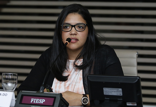 Mariana: retalhos que podem ser muito úteis à indústria. Foto: Tâmna Waqued/Fiesp Mariana: retalhos que podem ser muito úteis à indústria. Foto: Tâmna Waqued/Fiesp