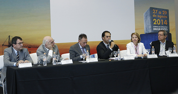 Auricchio: "A média percentual dos países, em 2013, é de 3,8% do PIB revertida em obras infraestruturais. Nos desenvolvidos a parcela é de 5,1%”. Foto: Everton Amaro/Fiesp Imagem relacionada a matéria - Id: 1550614237
