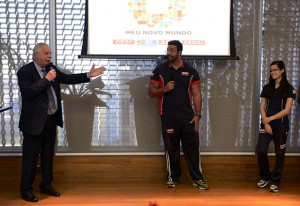 A partir da esquerda: Barros, com Marco Aurélio e Veronica. “Incluir de forma honesta e inteligente”. Foto: Helcio Nagamine/Fiesp A partir da esquerda: Barros, com Marco Aurélio e Veronica. “Incluir de forma honesta e inteligente”. Foto: Helcio Nagamine/Fiesp