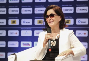 Consultora de moda Gloria Kalil na Olimpíada do Conhecimento, em Belo Horizonte. Foto: Tâmna Waqued/Fiesp Imagem relacionada a matéria - Id: 1611266283