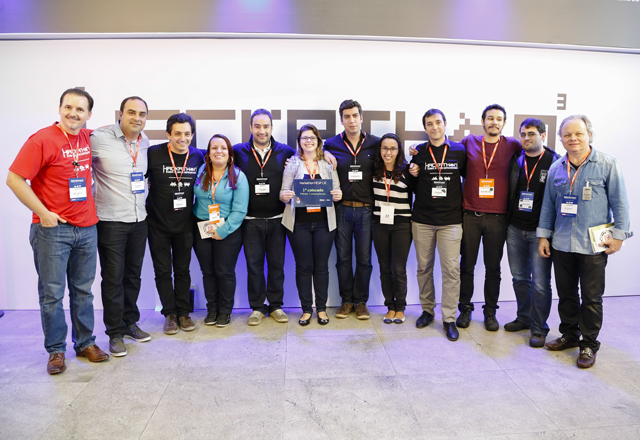 Os vencedores na categoria Inovação para a Sociedade com o projeto Anana. Foto: Tâmna Waqued/Fiesp Imagem relacionada a matéria - Id: 1553297216