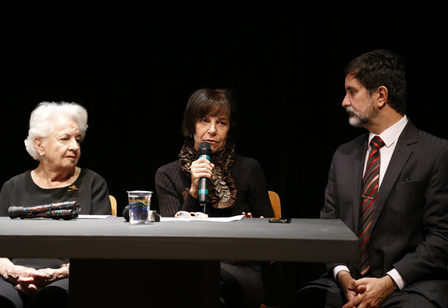 Thereza Brandão, Beatriz Haspo e Manuel Mantegas de Oliveira (da esquerda para a direita) participam da abertura do simpósio. Foto: Tâmna Waqued/Fiesp Imagem relacionada a matéria - Id: 1619005767