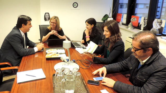Cervone em reunião com a vice-presidente da Agência de Modernização Administrativa de Portugal, Bárbara Rosa Santos. Foto: Arquivo pessoal Imagem relacionada a matéria - Id: 1624194758