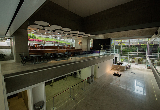 Novo Centro Cultural Fiesp. Foto: Everton Amaro Vista da cafeteria, do jardim e da entrada do teatro do Novo Centro Cultural Fiesp. Foto: Everton Amaro/Fiesp