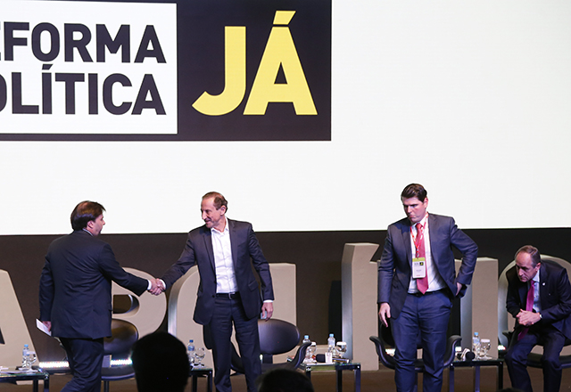 Paulo Skaf no encerramento do seminário Reforma Política Já, na Fiesp Imagem relacionada a matéria - Id: 1550672532